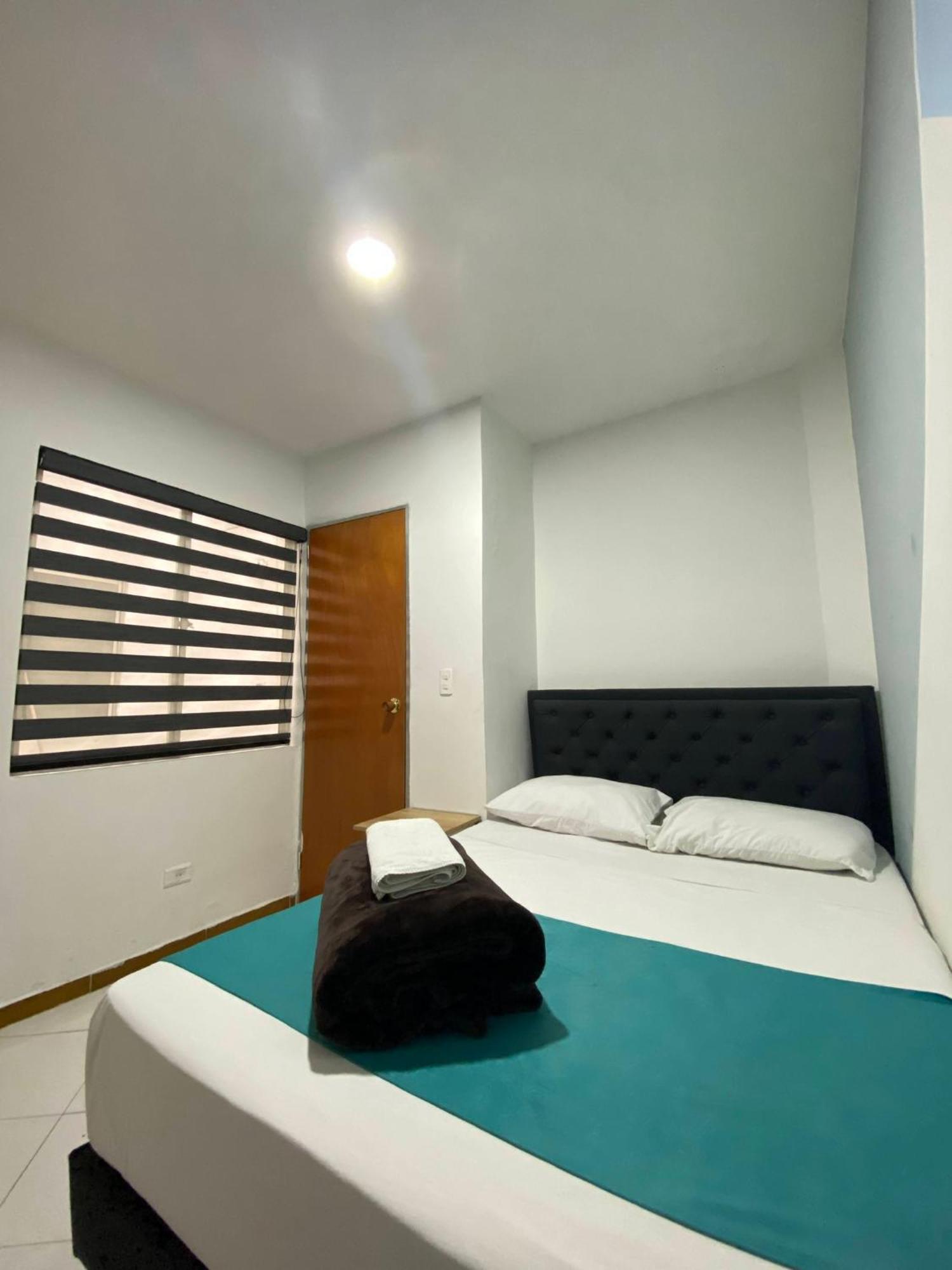 Hotel Picasso 70 Медельин Экстерьер фото
